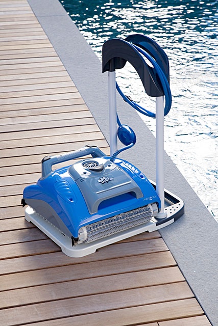 DOLPHIN M 250 CB - Robot électrique nettoyeur pour piscine