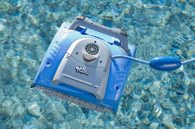 Robot électrique nettoyeur pour piscine DOLPHIN M 200 robot électrique