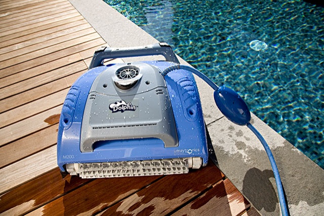 DOLPHIN M 250 CB - Robot électrique nettoyeur pour piscine