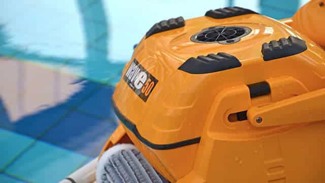 Dolphin Wave Robot Electrique Nettoyeur Pour Grande Piscine Maytronics